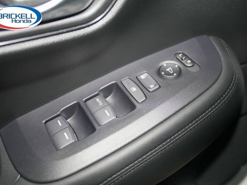 Used 2024 Honda HR-V LX image 31