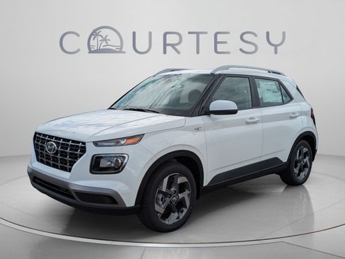 New 2026 Hyundai Venue SEL FWD image 1