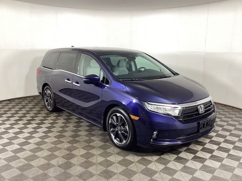 Used 2021 Honda Odyssey Elite image 1