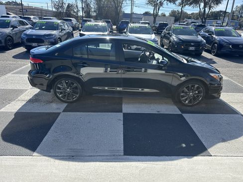 Used 2025 Toyota Corolla SE image 5