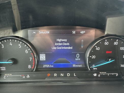 Used 2022 Ford Explorer XLT w/ Equipment Group 202A AWD/4WD image 15