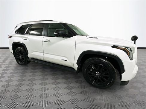 Used 2024 Toyota Sequoia Limited image 8