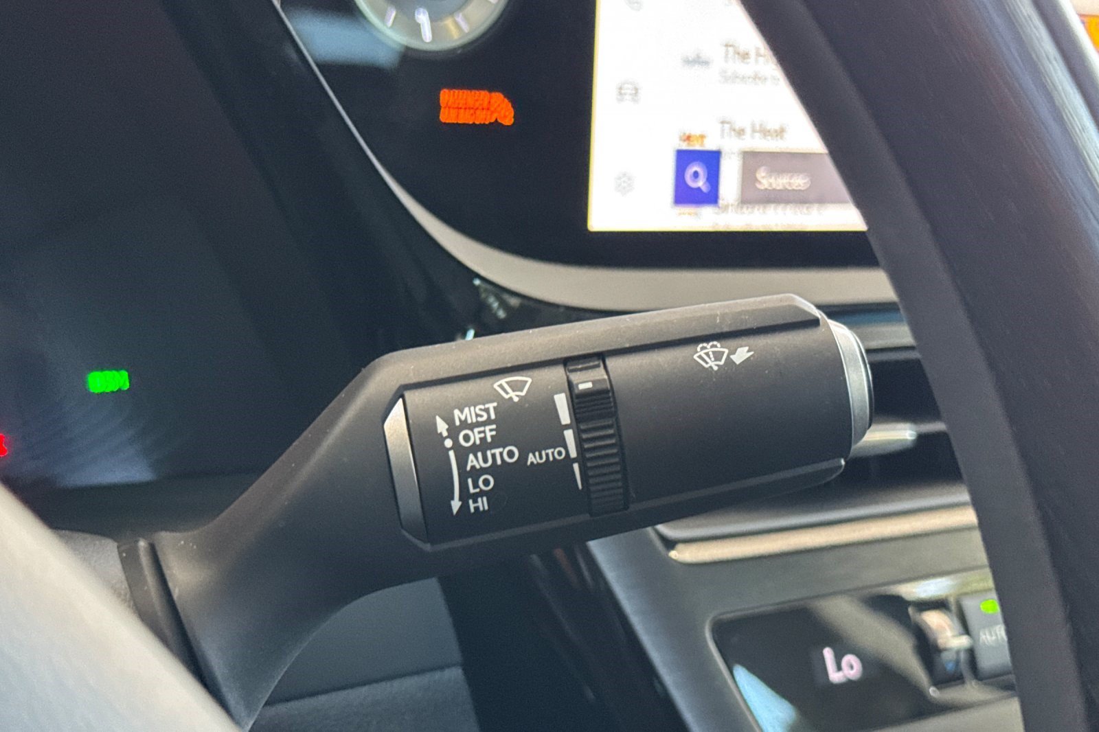 Used 2024 Lexus ES 350 w/ Accessory Package (Z2) FWD image 33