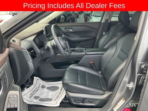 Used 2023 Nissan Rogue SL w/ SL Premium Package AWD/4WD image 2