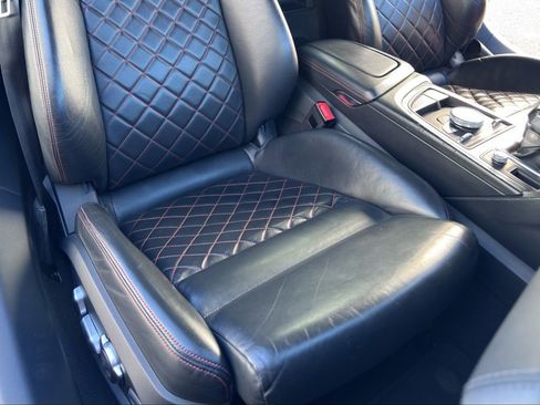 Used 2017 Audi R8 V10 w/ Carbon Exterior Package image 8