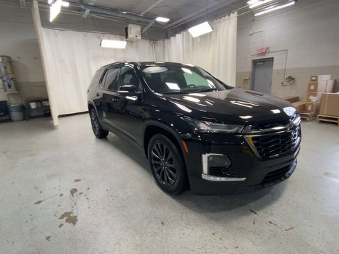 Used 2023 Chevrolet Traverse RS w/ LPO, Floor Liner Package image 4