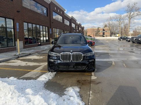 Used 2019 BMW X7 xDrive50i w/ M Sport Package image 3