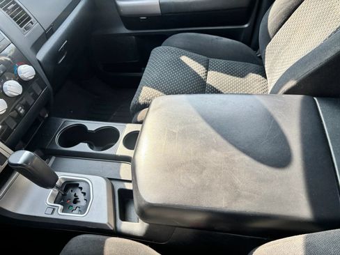 Used 2012 Toyota Tundra 4x4 CrewMax w/ SR5 Pkg image 25