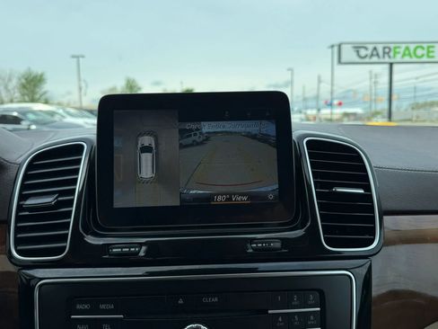 Used 2017 Mercedes-Benz GLS 450 4MATIC image 34