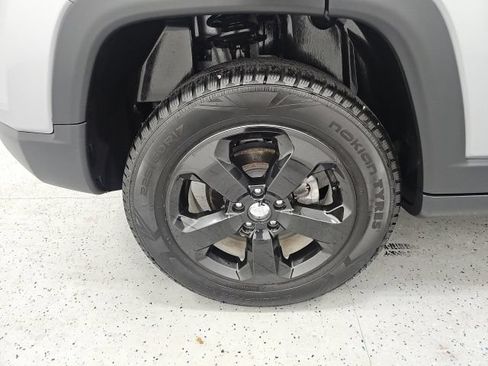 Used 2021 Jeep Compass Latitude w/ Convenience Group AWD/4WD image 7