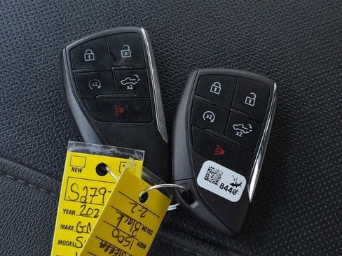 Used 2023 GMC Sierra 1500 SLT w/ SLT Premium Package image 48