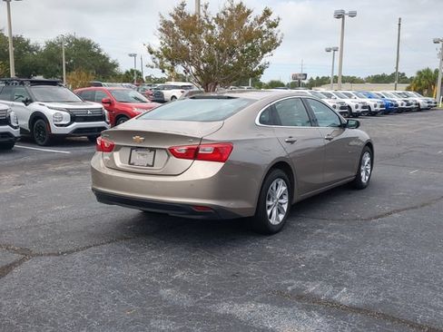 Used 2025 Chevrolet Malibu LT FWD image 6