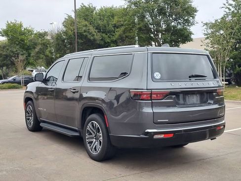 Used 2023 Jeep Wagoneer L Series II w/ Flexible Seating Group image 5