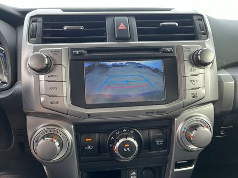 Used 2016 Toyota 4Runner SR5 Premium image 23