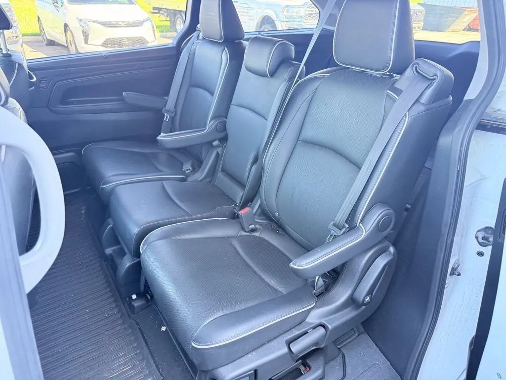 Used 2022 Honda Odyssey Elite image 14