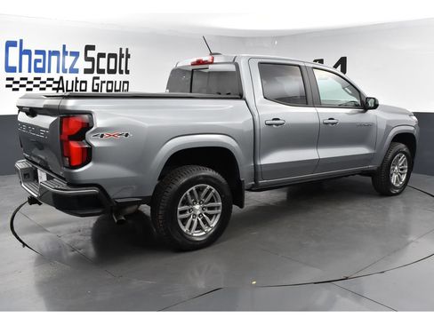 Used 2024 Chevrolet Colorado LT w/ LT Convenience Package III AWD/4WD image 5