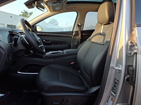 Certified 2023 Hyundai Tucson Limited AWD/4WD image 13