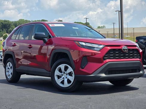 Certified 2025 Toyota RAV4 LE AWD/4WD image 1