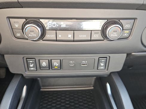 Used 2023 Nissan Frontier SV w/ SV Convenience Package image 10
