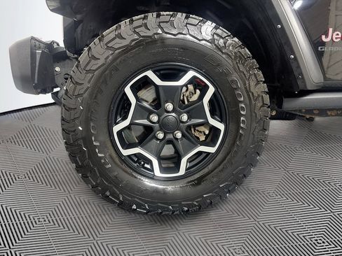 Used 2022 Jeep Gladiator Rubicon w/ Cold Weather Group AWD/4WD image 30