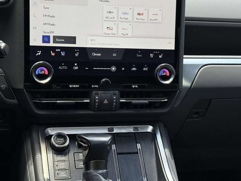 Used 2024 Lexus GX 550 AWD/4WD image 18