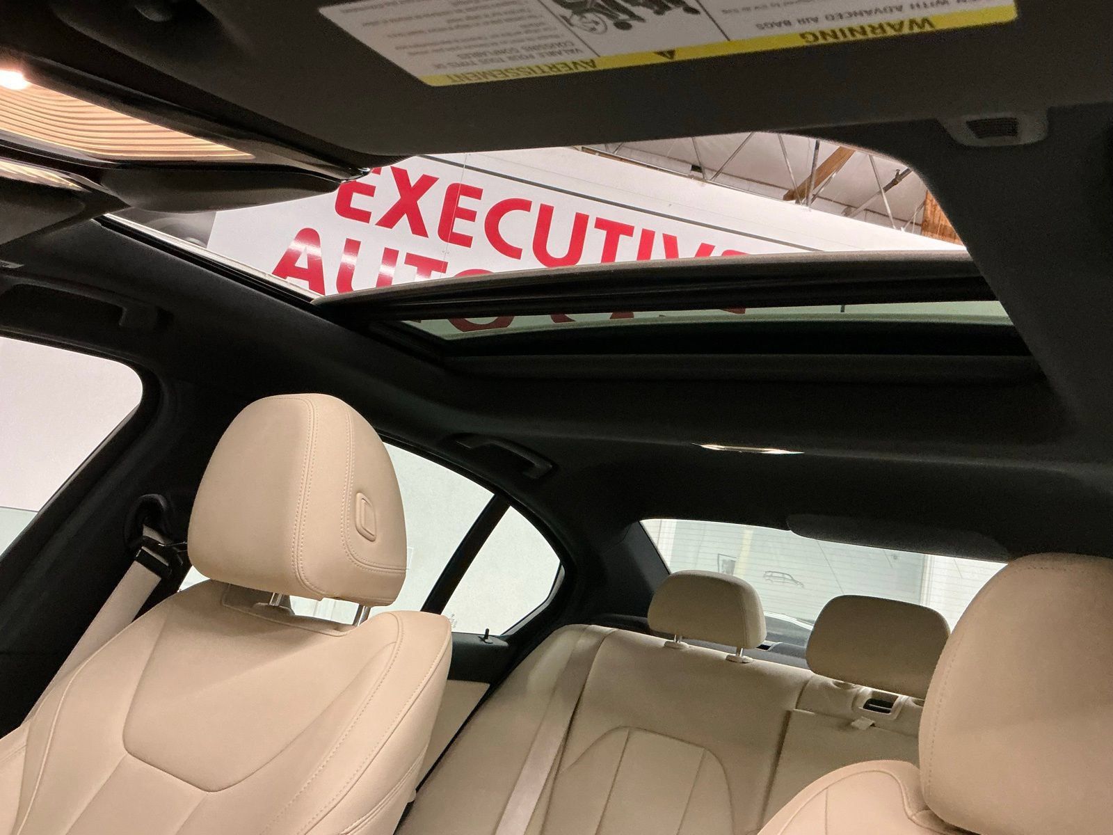 Used 2021 BMW 330e w/ Premium Package RWD image 37