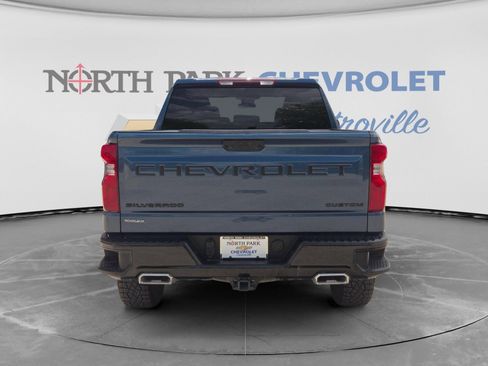 Certified 2024 Chevrolet Silverado 1500 Custom Trail Boss w/ LPO, Dark Essentials Package AWD/4WD image 4