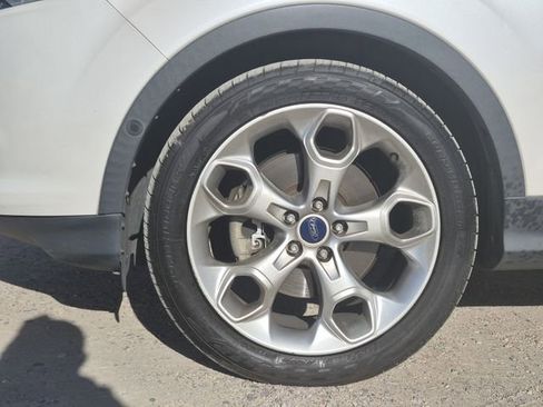 Used 2016 Ford Escape Titanium w/ Equipment Group 301A image 6