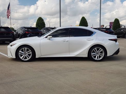Used 2024 Lexus IS 300 w/ Comfort Package RWD image 4