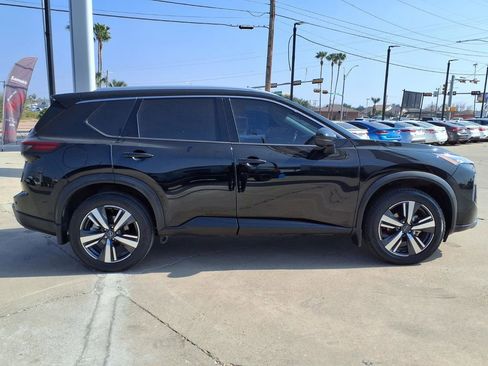 Used 2024 Nissan Rogue SL w/ SL Premium Package image 8