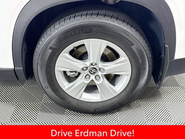 Certified 2025 Toyota Grand Highlander FWD image 4