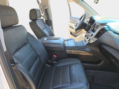 Used 2018 GMC Yukon Denali w/ Denali Ultimate Package AWD/4WD image 12