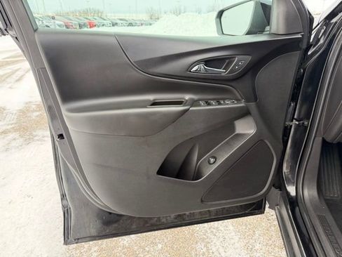 Used 2024 Chevrolet Equinox LT image 18
