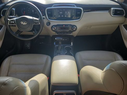 Used 2019 Kia Sorento EX FWD image 21