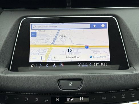 Used 2022 Cadillac XT4 Premium Luxury image 14