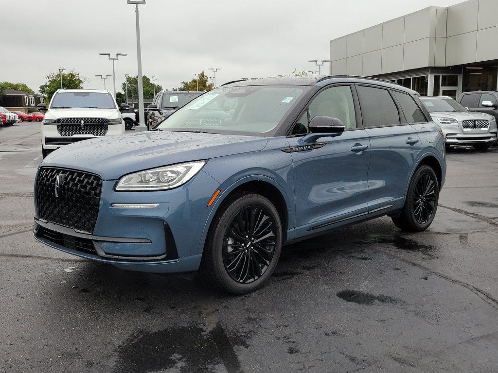Certified 2023 Lincoln Corsair Reserve w/ Equipment Group 201A AWD/4WD image 8