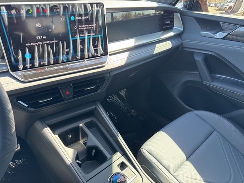 New 2026 Volkswagen Tiguan SE R-Line image 21