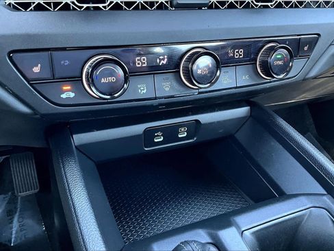 Used 2025 Honda Accord SE image 30