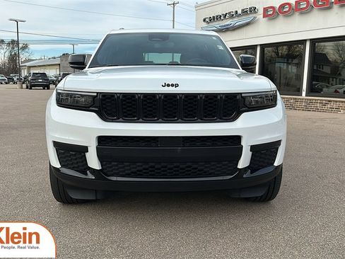 Used 2024 Jeep Grand Cherokee L Altitude image 2