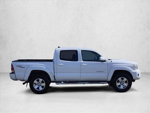 Used 2012 Toyota Tacoma PreRunner w/ TRD Sport Pkg RWD image 4