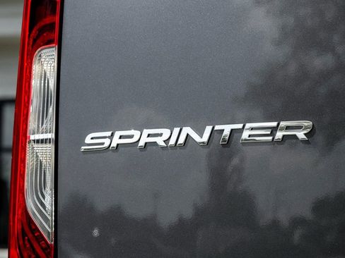 New 2025 Mercedes-Benz Sprinter 2500 image 9