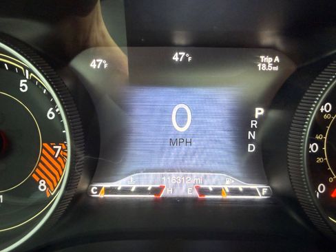 Used 2015 Jeep Cherokee Limited image 14