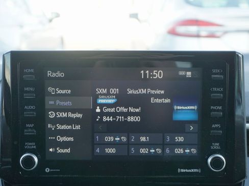 Used 2022 Toyota Corolla LE image 7