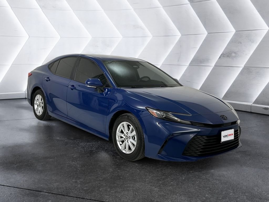 Used 2025 Toyota Camry LE w/ Convenience Package FWD image 1