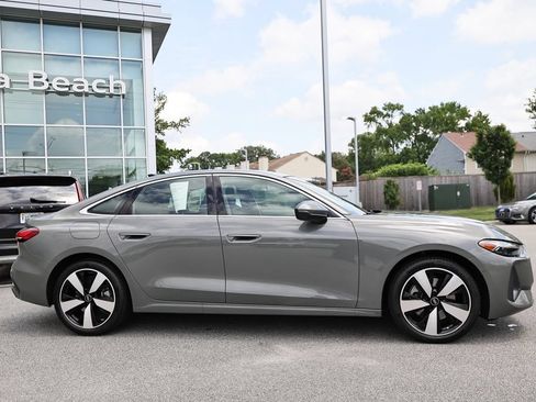 Used 2025 Audi A5 2.0T Premium Plus w/ Premium Plus AWD/4WD image 4