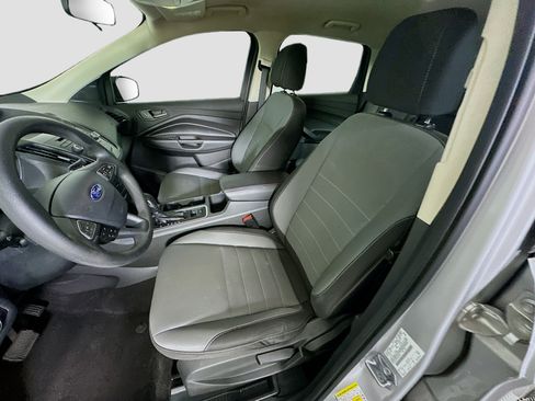 Used 2017 Ford Escape S FWD image 13