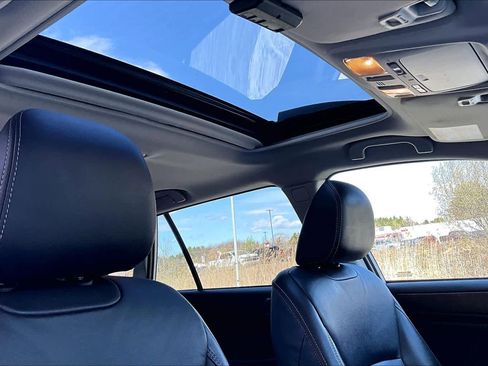 Used 2018 Subaru Outback 2.5i Limited AWD/4WD image 14