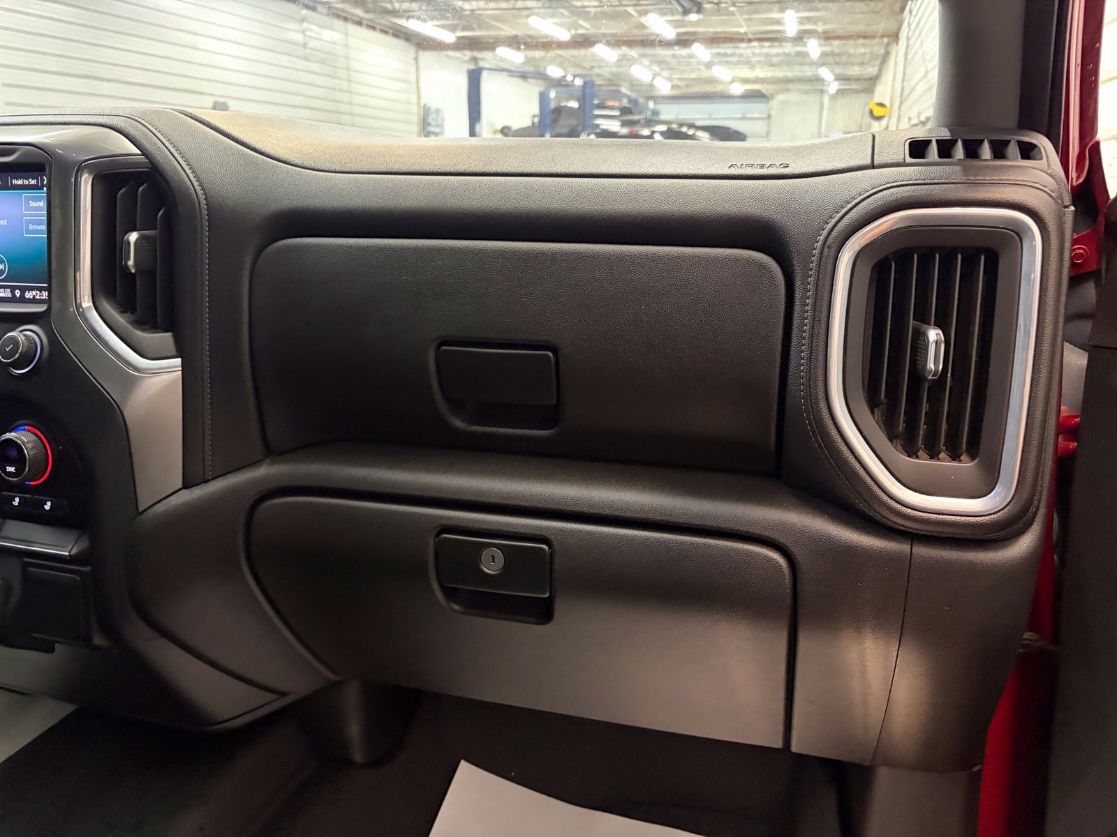 Used 2021 Chevrolet Silverado 2500 LT w/ Convenience Package AWD/4WD image 29