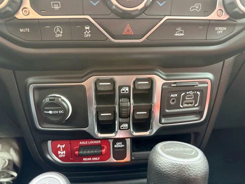 Used 2021 Jeep Gladiator Mojave image 24