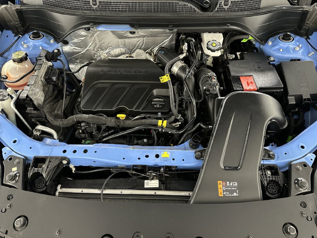 Used 2024 Chevrolet Trax RS w/ Sunroof Package FWD image 32